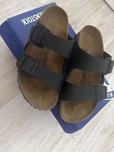 Birkenstock (1 фото из 2)