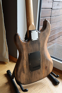 Custom Strat WANTED ROCK STAR (2 фото из 5)