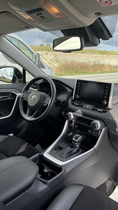 Toyota Rav4 Luxury plus Hybrid (4 foto / 6)