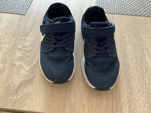 Nike tossud s:30 (1 foto / 4)