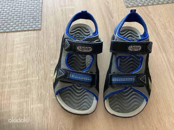 Clarks sandaalid