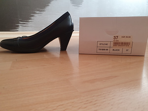 Nahast kingad r.37 (2 foto / 3)