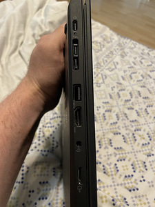 Lenovo T490 16GB/1TB i5 8.gen (6 foto / 10)