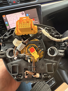 Skoda rool soojenduse ja labadega (6 foto / 6)
