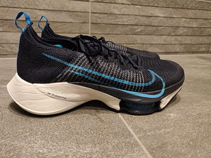 Nike ZoomX Tempo Next meeste jooksujalats (4 foto / 8)