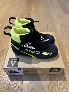Laste suusasaapad Fisher XJ SPRINT JR (1 foto / 3)