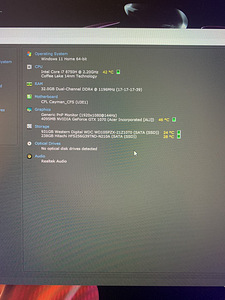 Acer Predator Helios 500 (2 foto / 3)