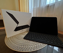 iPad Air 4 + Smart Keyboard