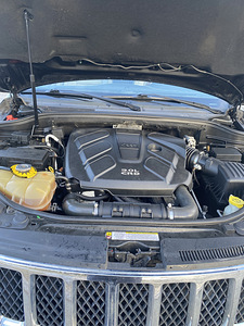 Jeep Grand Cherokee (10 foto / 10)