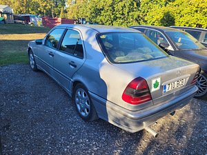 Mb c220 CDI M/V (7 фото из 7)