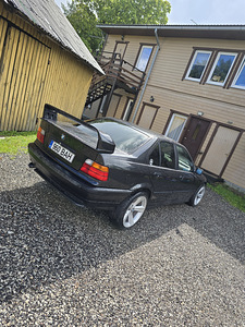 BMW e36 (2 foto / 12)