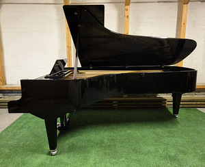 Рояль - Estonia M274