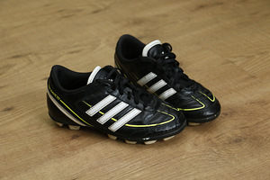 Adidas футбольная обувь, 33