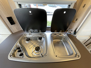 Bürstner Premio Life 490 TK (5 фото из 10)