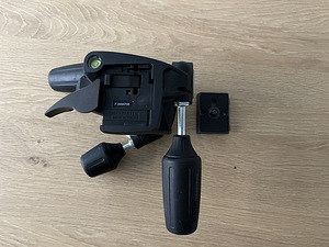 Manfrotto 804RC2 statiivipea (4 foto / 6)