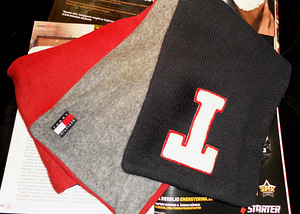 Tommy Hilfiger soe bordoo-sinine meeste sall, uus (5 foto / 7)