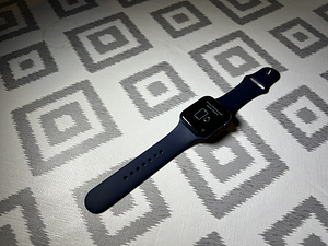 Apple Watch 6 44mm Cellular + GPS + LTE (2 foto / 3)