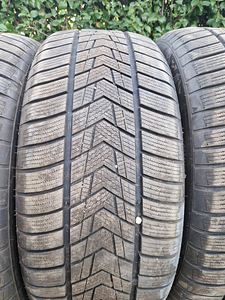 Шины 255/50 R20 M+S Tracmax X-Privilo S330 (2 фото из 5)