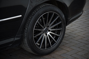 AUDI A8 4.1 V8 240kw (11 foto / 11)