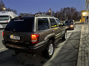 Jeep Grand Cherokee 2.7Crd Quadra-Drive2 (4 foto / 6)