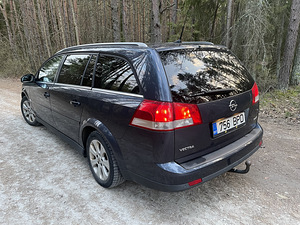 Opel Vectra 2007a 1.9TDi 88kw Manuaal (4 foto / 8)