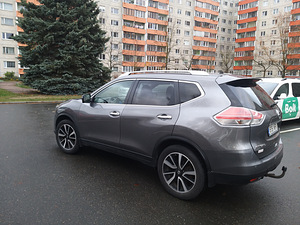 Nissan x-trail 2016 (2 foto / 6)