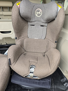 Автокресло Cybex (2 фото из 3)