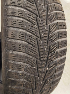 235/55/19 Hankook Winter i*cept X RW10 101T MS Ламельные (2 фото из 8)