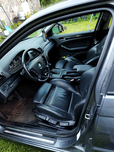 BMW (4 foto / 5)