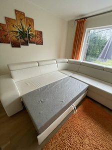 Nurga diivan ja voodi valge eko kunst nahast sahtliga (2 foto / 9)
