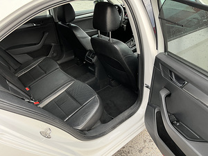 Skoda Superb Fresh Edition (4 foto / 9)