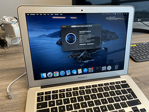 Macbook Air 13 i5, 4GB, 128SSD (1 foto / 8)