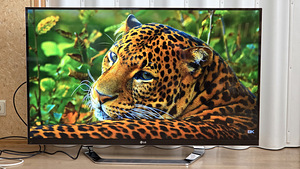 Teler LG 47LM760S (47" FullHD 3D) (1 foto / 6)