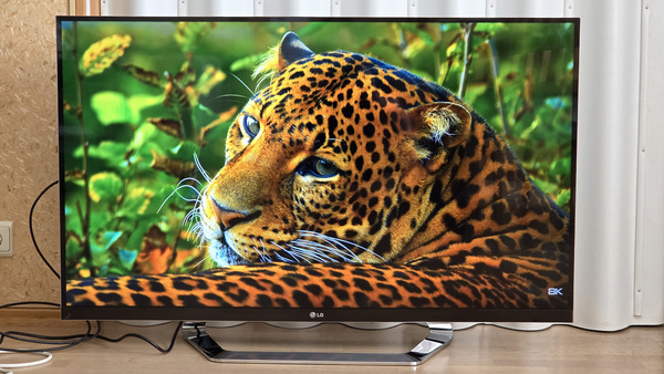 Teler LG 47LM760S (47" FullHD 3D)