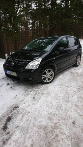 Toyota corola verso (1 foto / 4)