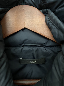 Hugo Boss sulemantel s 36 (6 foto / 6)