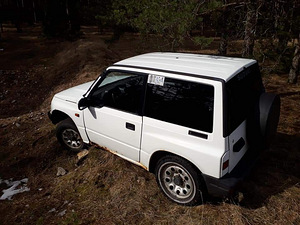 Suzuki Vitara 1.6 55 ja 59kW varuosadeks (2 foto / 9)