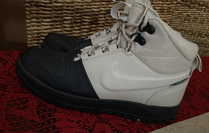Nike vabasja jalanõud (1 foto / 4)