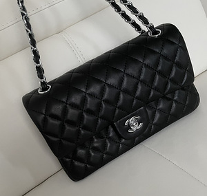 Сумка в стиле Chanel (1 фото из 3)