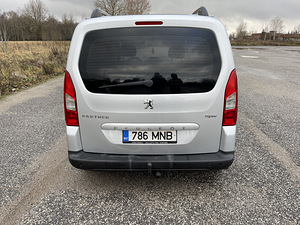 Peugeot Partner Teepe 1.6 diesel manual (5 foto / 15)