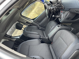 Peugeot Partner Teepe 1.6 diesel manual (14 foto / 15)