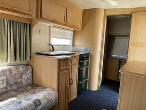Прицеп дача Elddis XL Hurricane (6 фото из 10)
