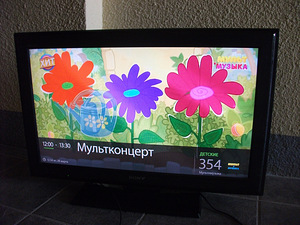 Sony Bravia KDL-32S5550 (2 foto / 3)