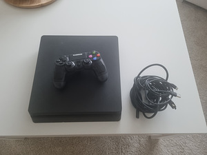 PS4 slim 500gb (1 фото из 2)