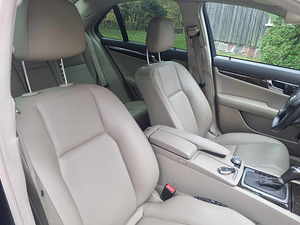 Mercedes-Benz C350 4MATIC Elegance (3 foto / 7)