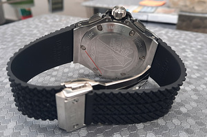 HUBLOT BIG BANG D=45mm QUARTZ (2 foto / 4)