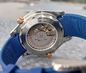 OMEGA KINETIC 42MM (8 foto / 8)