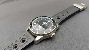 BREITLING SUPEROCEAN D=46MM (3 foto / 8)