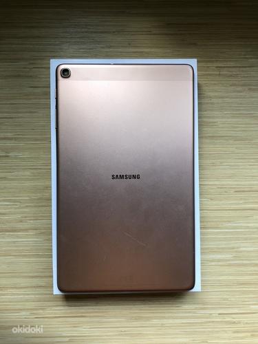 Samsung Galaxy Tab A 10.1 Wi-Fi Золотой (фото #2)