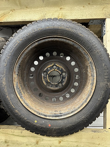 Шины Green-Max Winter Grip 2 185/65 r15 на дисках (3 фото из 4)
